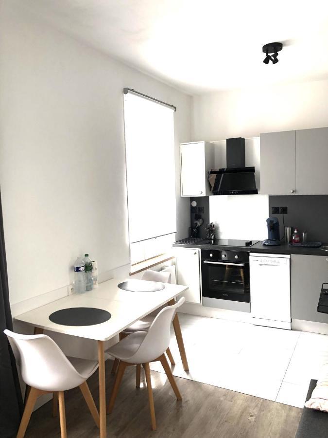 Charmant T2 Centre Ville Givet Eksteriør billede